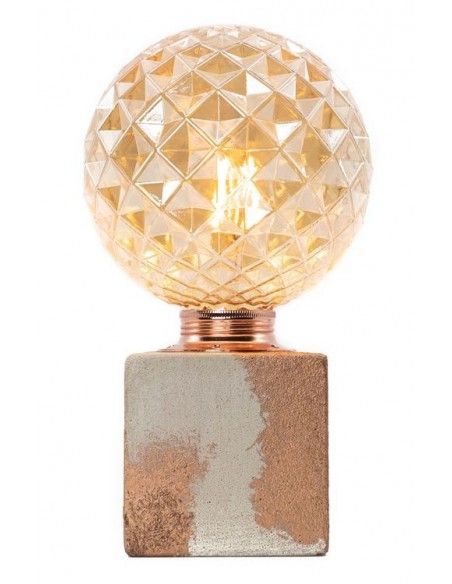 Lampe cube béton patiné beige et cuivre - JUNNY