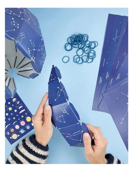 Kit créatif Globe céleste CNES - PIROUETTE CACAHOUETE 7+