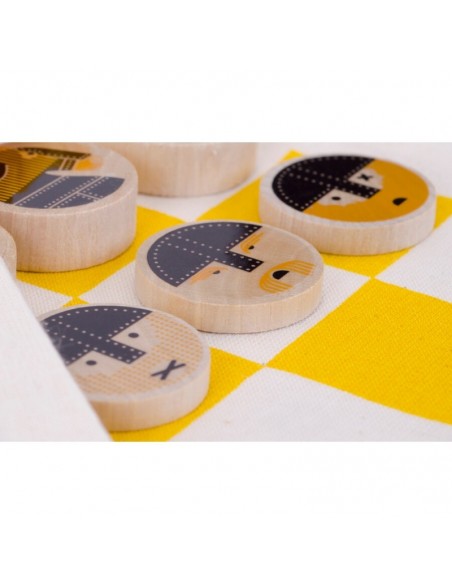 La Cour Du Roi - jeu d'echecs by Roman Krajewski - LES JOUETS LIBRES 6+